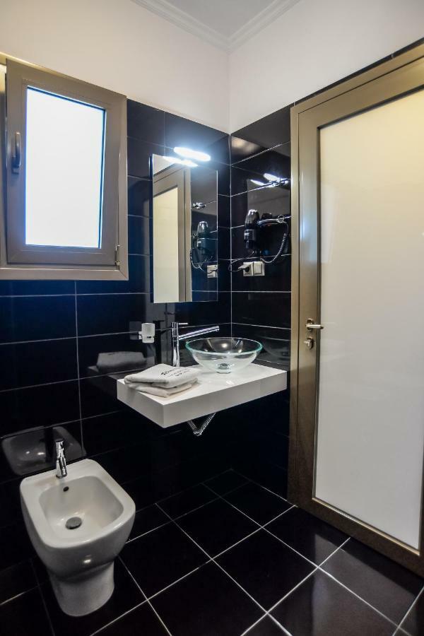 Royalty Suites Loft Нікіті Екстер'єр фото